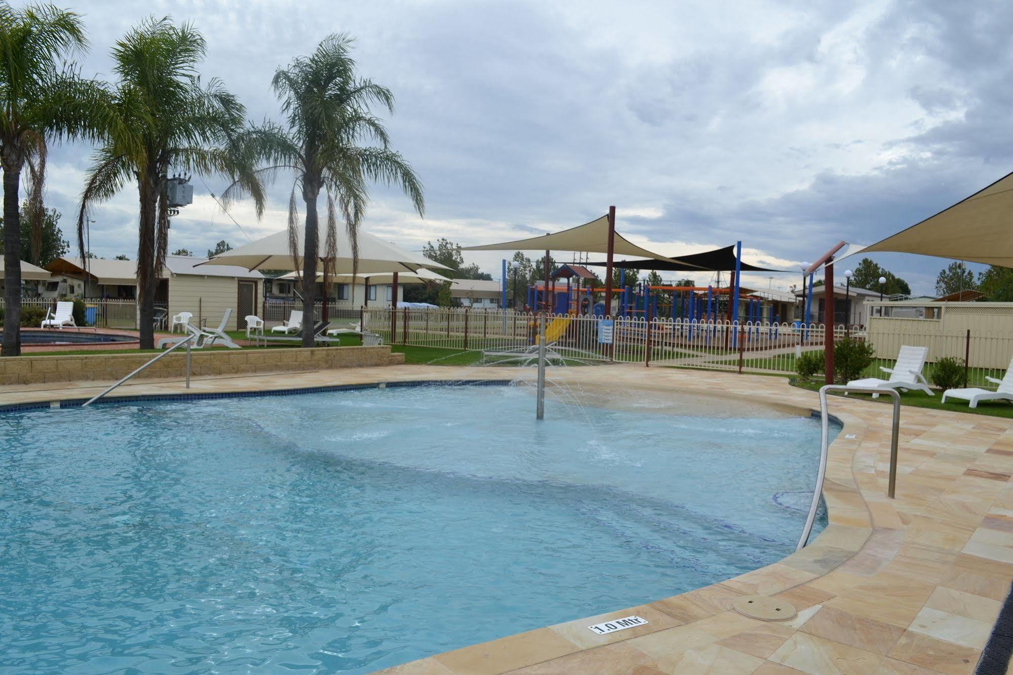 Sun Country Lifestyle Park Hotell Mulwala Eksteriør bilde